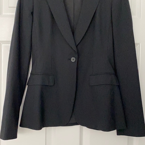 Elie Tahari Black Micro Pinstripe Suit Blazer Jacket Size 2 - Picture 4 of 13